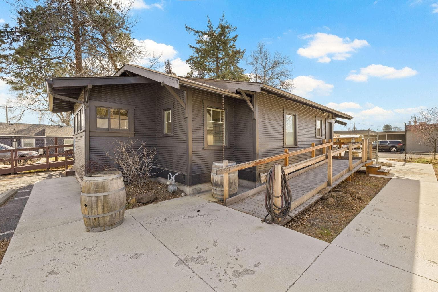 Photo of 218 SW 4th Street 31 of 33