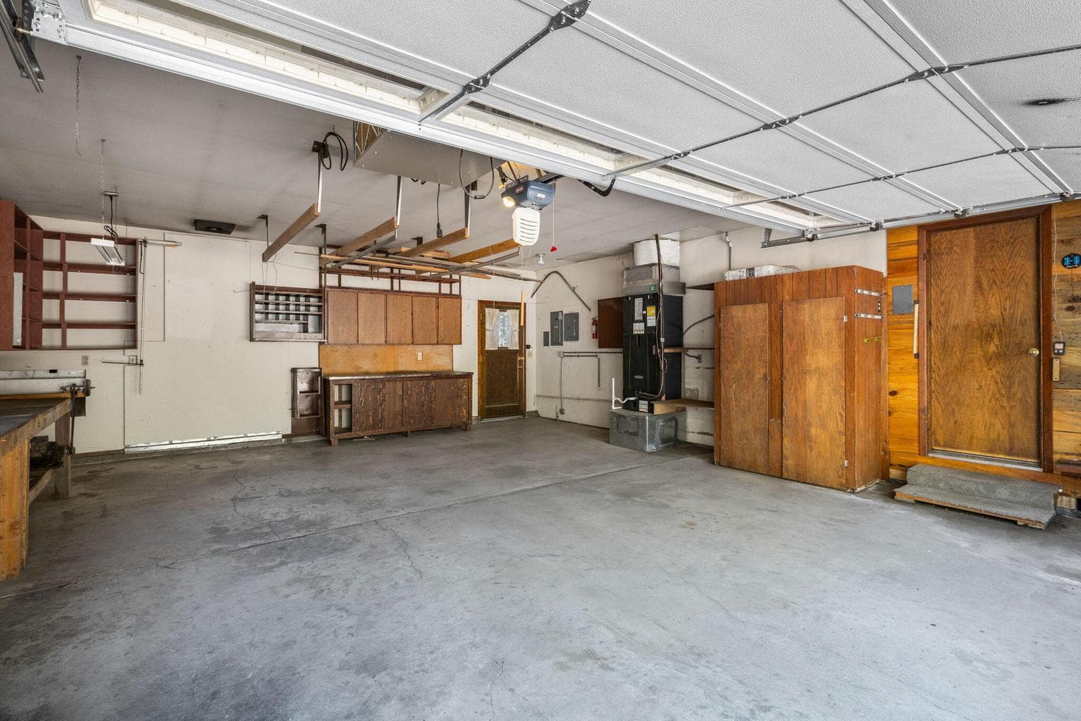 Garage 2