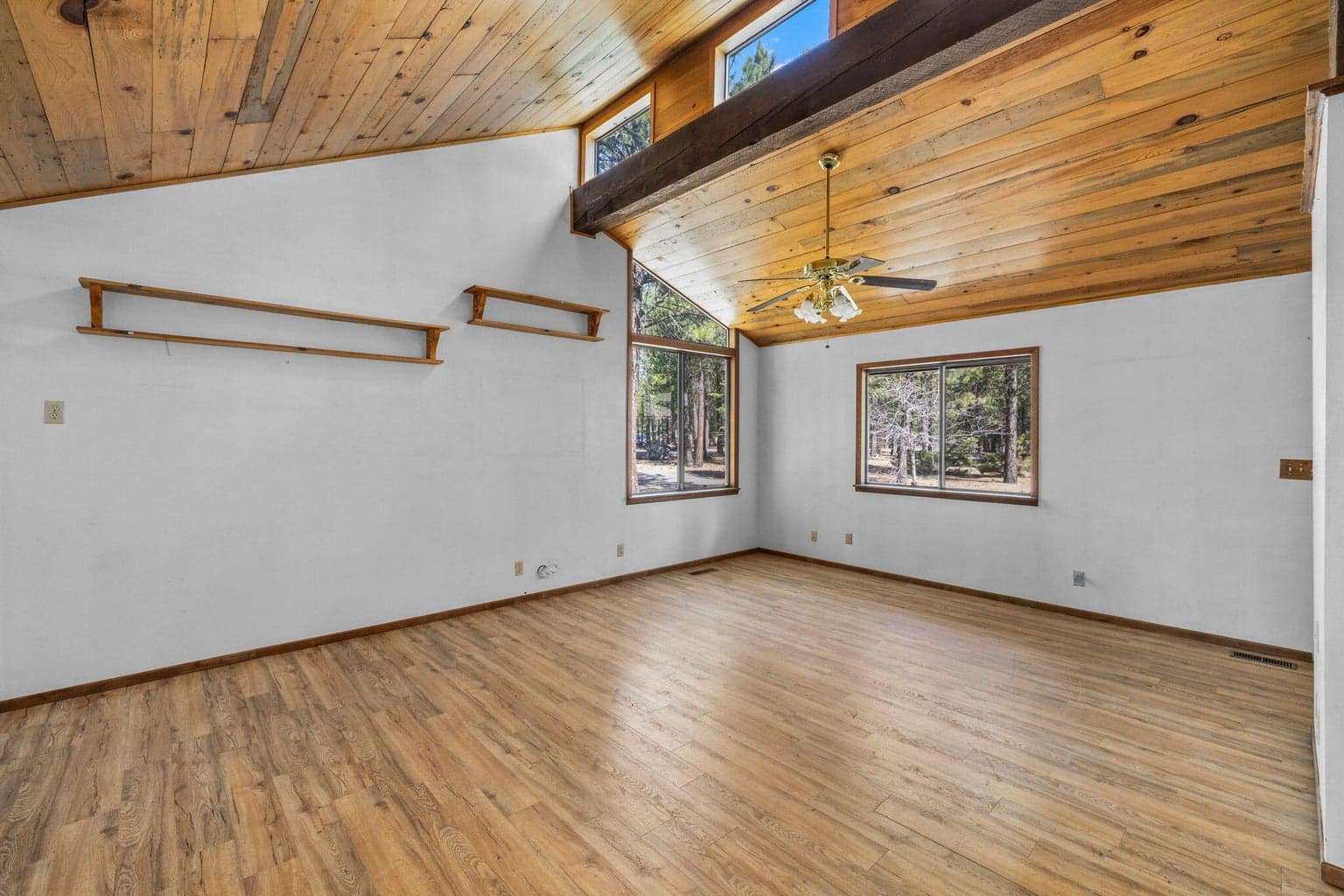 Photo of 52160 Ponderosa Way 14 of 36