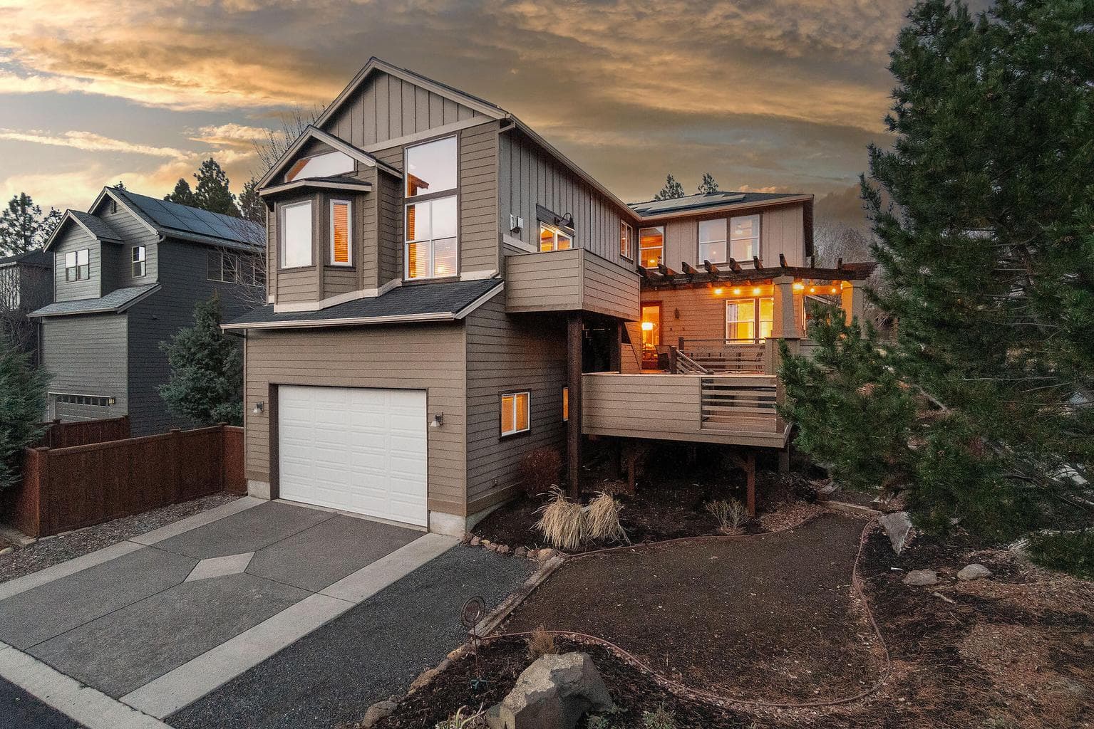 Photo of 319 NW Flagline Drive 29 of 34