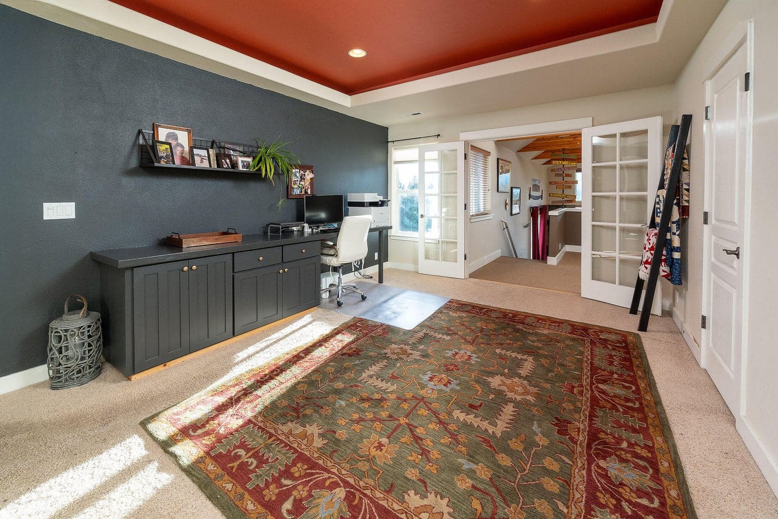 Photo of 319 NW Flagline Drive 13 of 34