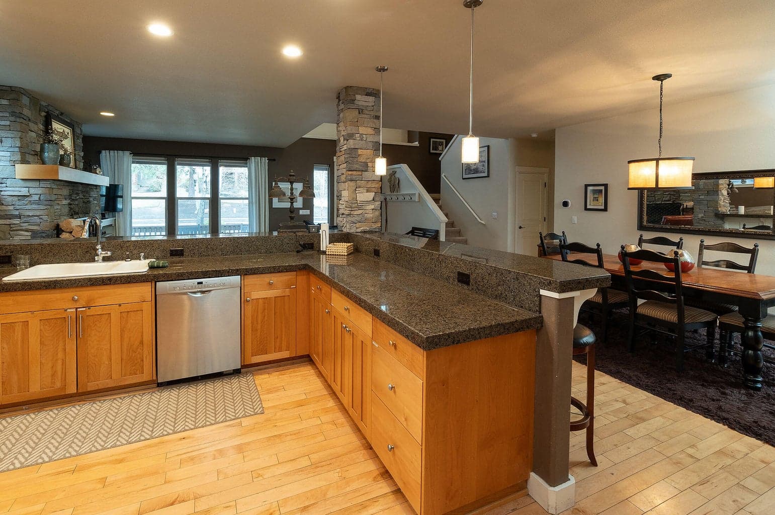 Stainless Steel appliances throughout