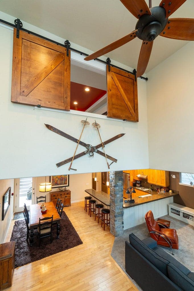 Photo of 319 NW Flagline Drive 12 of 34
