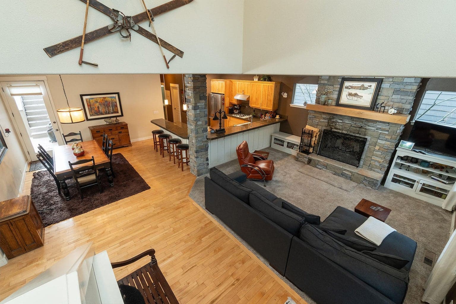 Photo of 319 NW Flagline Drive 11 of 34
