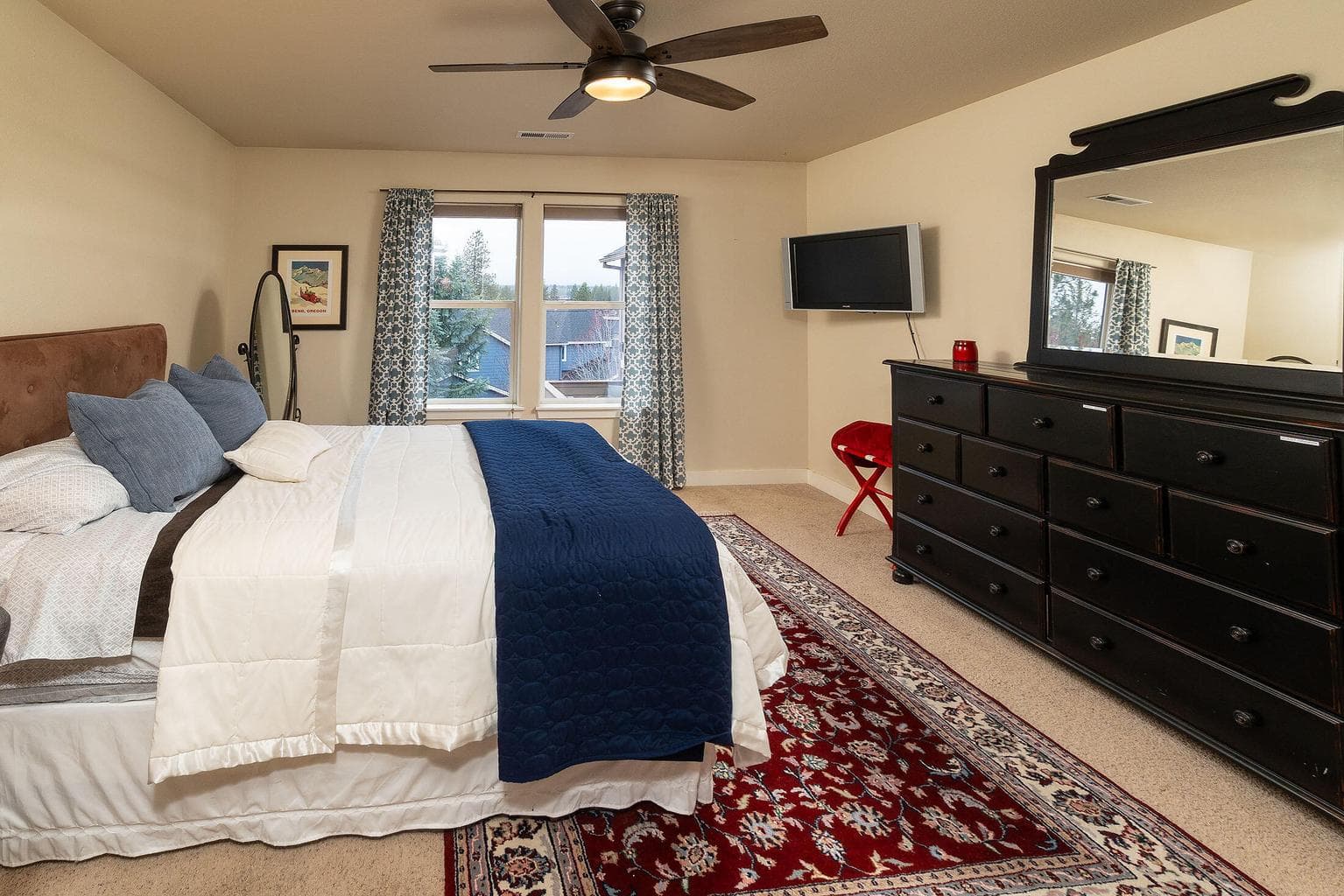 Photo of 319 NW Flagline Drive 19 of 34