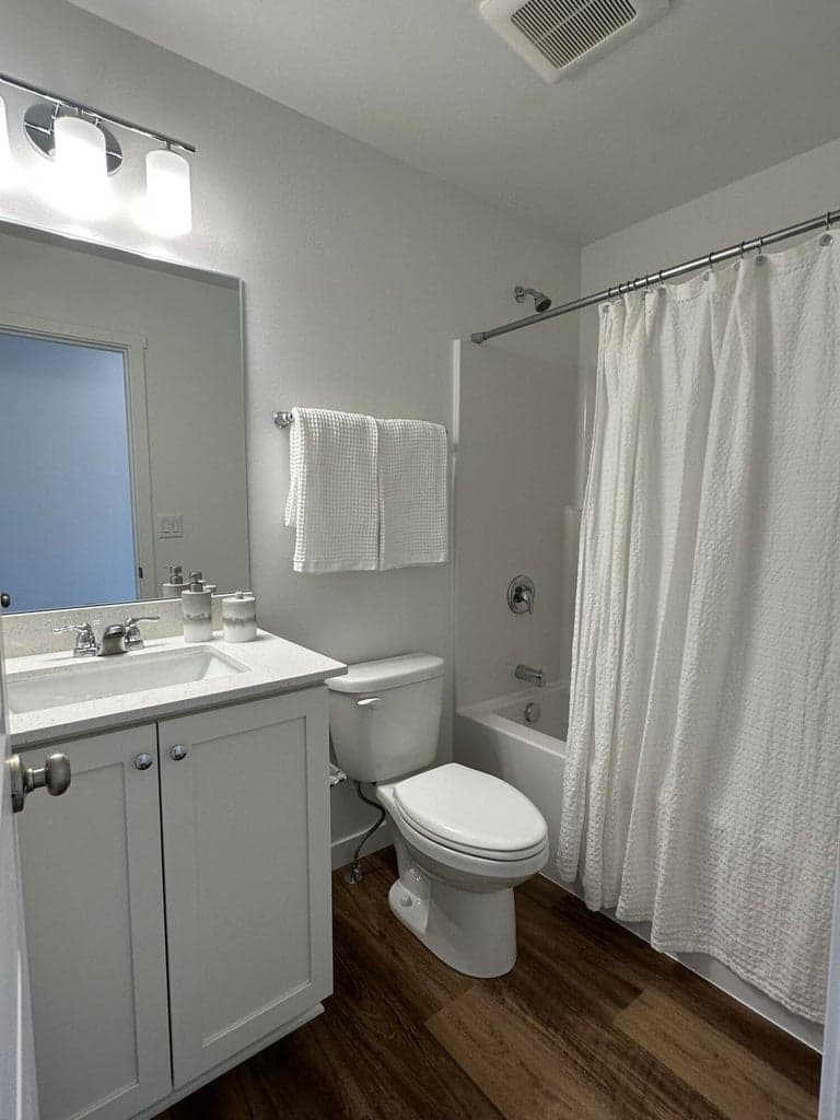 Photo of 724 NE McCampbell Street 18 of 18