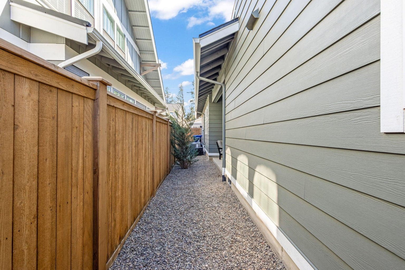 Photo of 20457 Aberdeen Drive 33 of 36