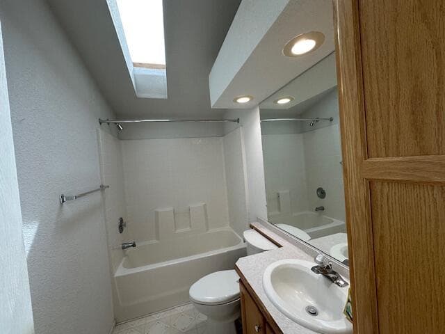 Skylight in bath 2