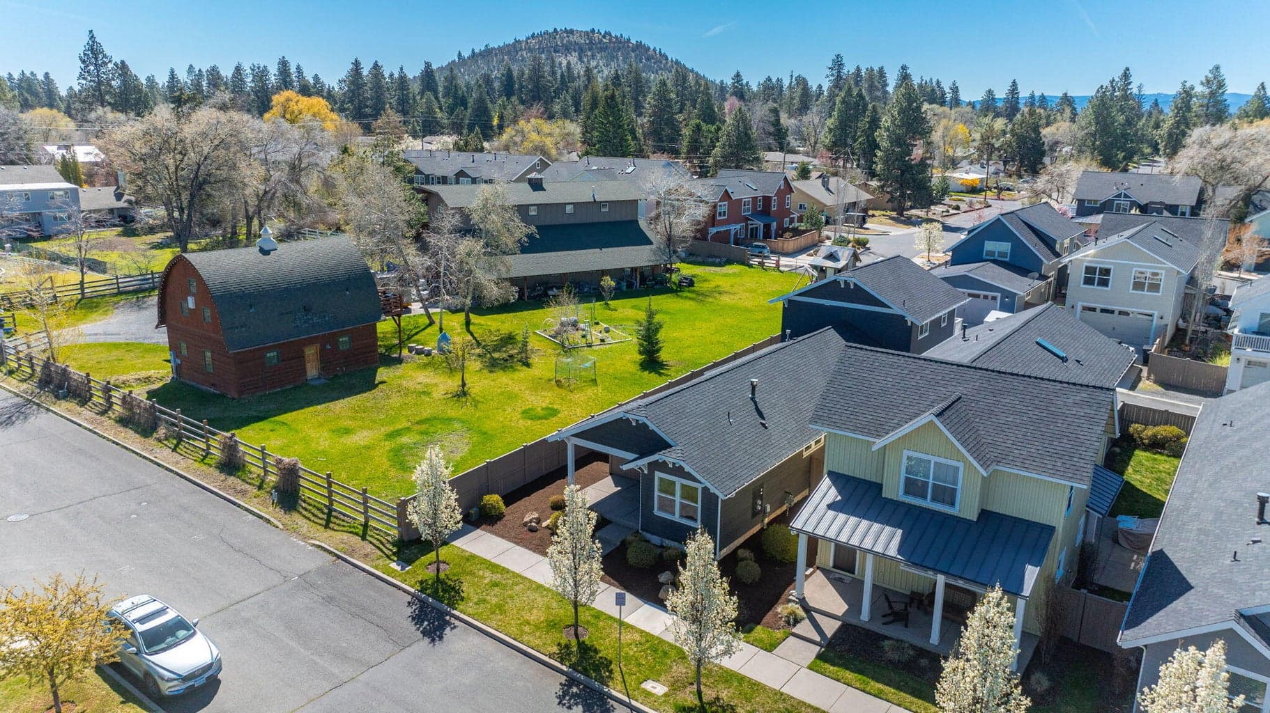 Photo of 691 NE Vail Lane 50 of 58