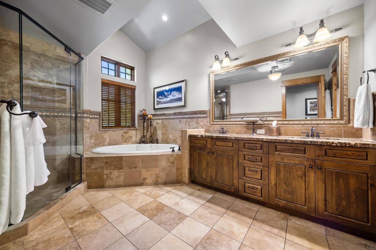Photo of 23055 Nicklaus Drive 12 of 25