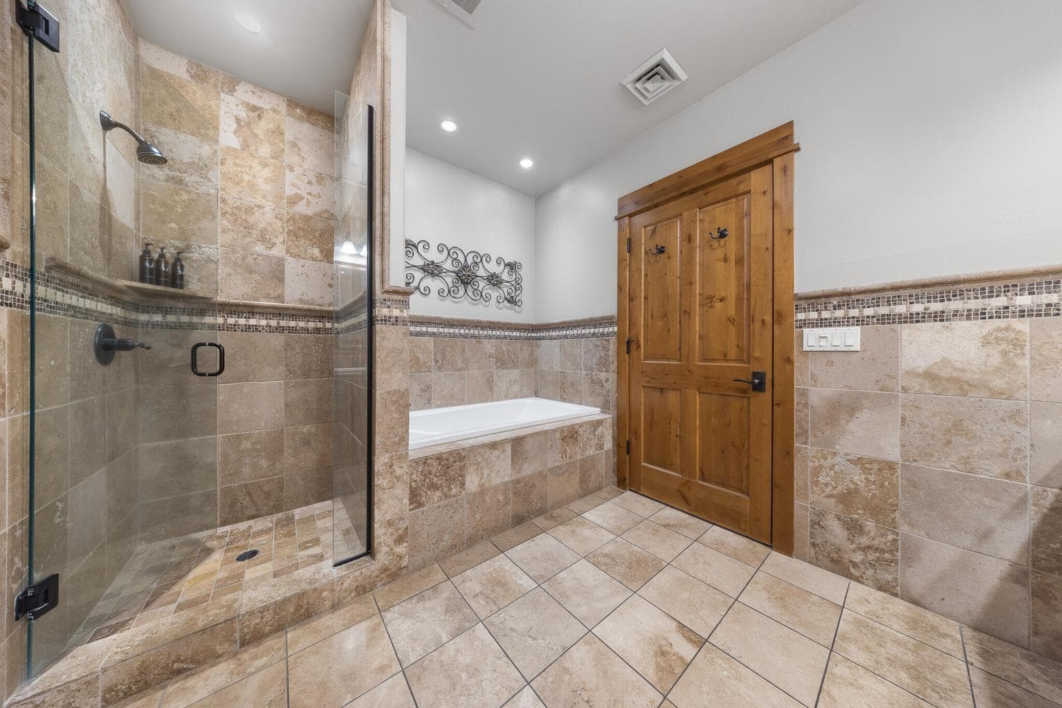 Photo of 23055 Nicklaus Drive 17 of 25