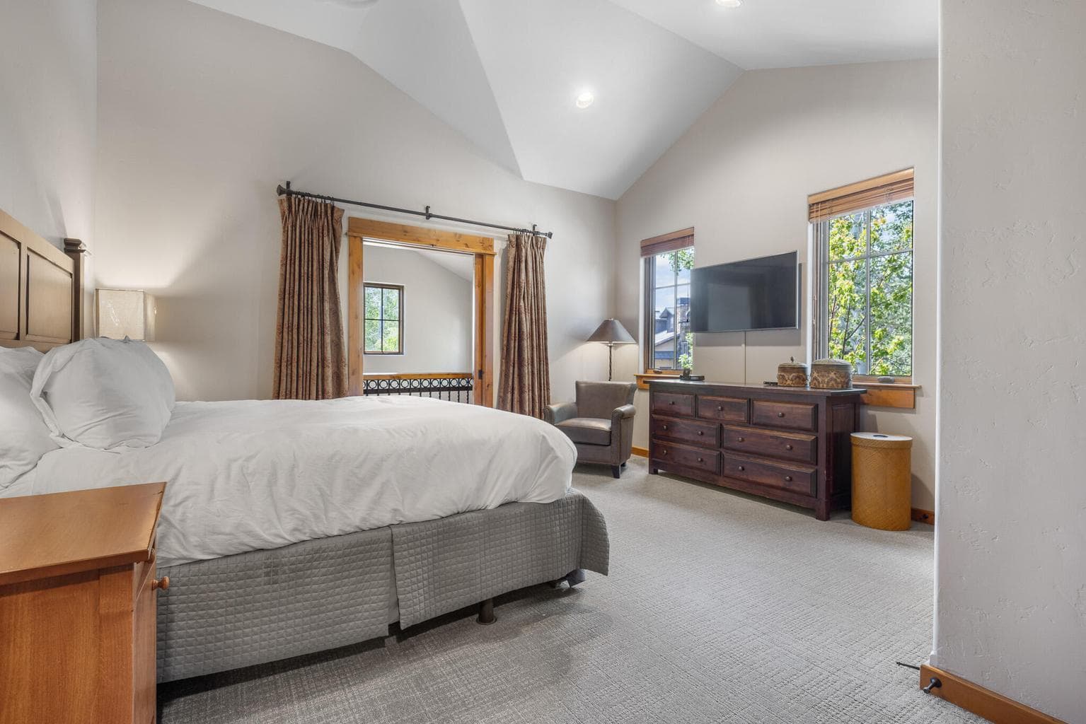 Photo of 23055 Nicklaus Drive 19 of 25