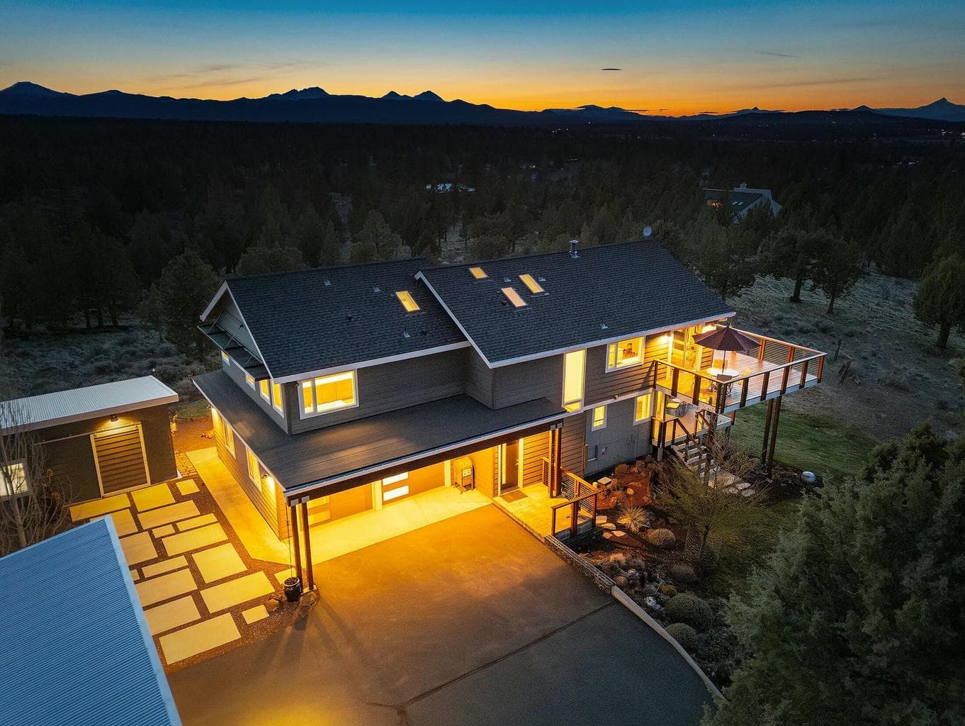 Luxury blends with natural serenity in Central Oregon.