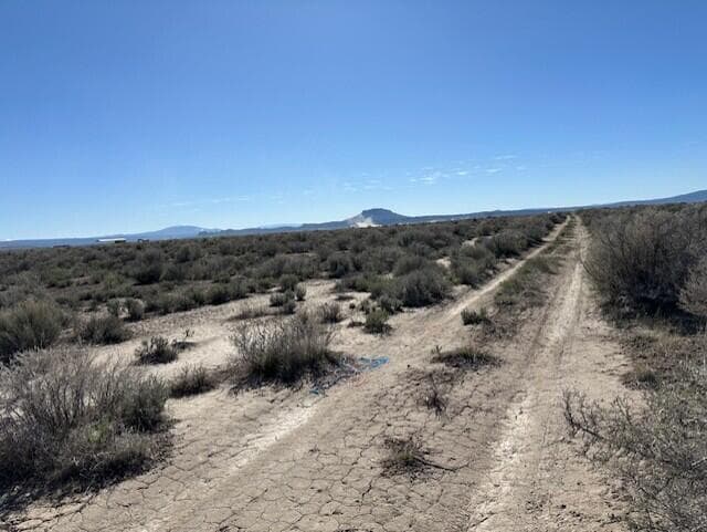 Road heading West