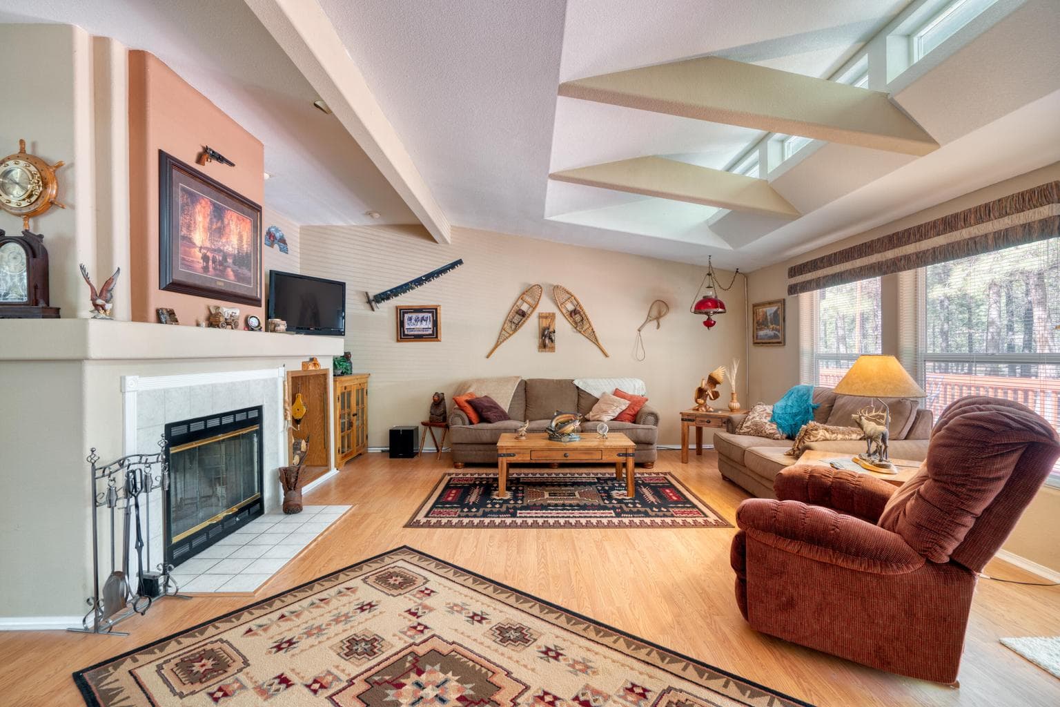 Photo of 15175 Ponderosa 4 of 25