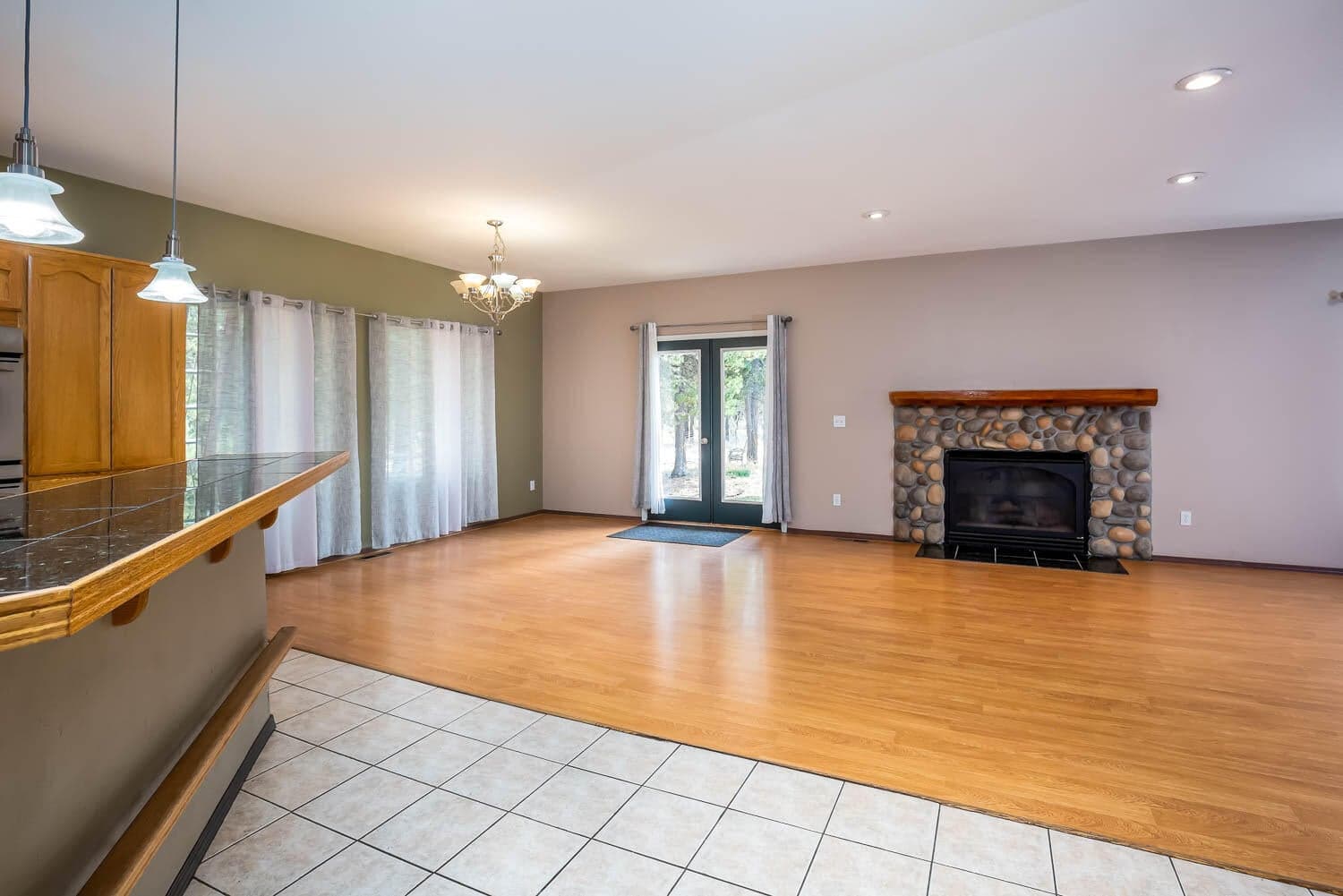 Photo of 52302 Whispering Pines 4 of 54