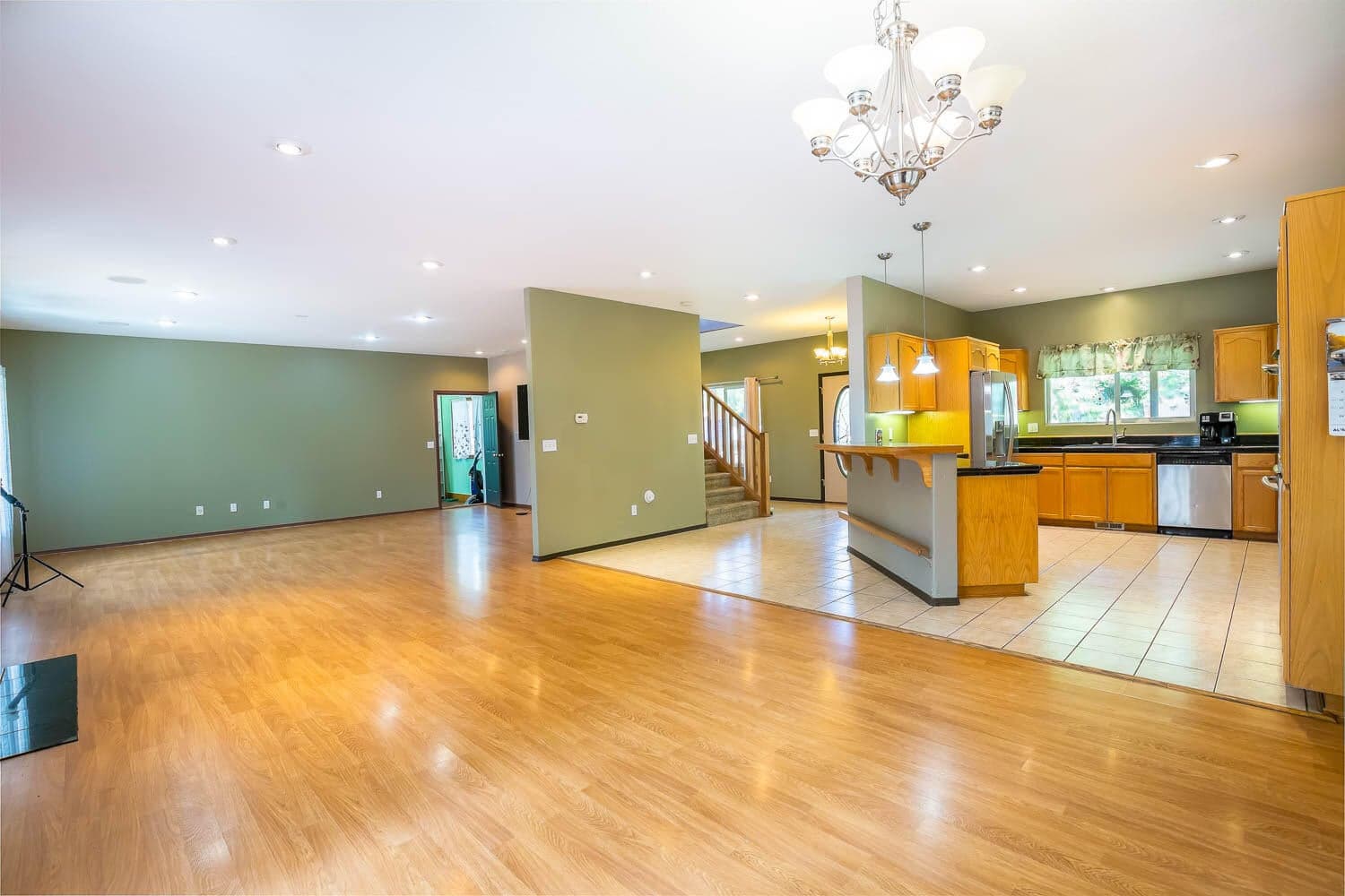 Photo of 52302 Whispering Pines 5 of 54