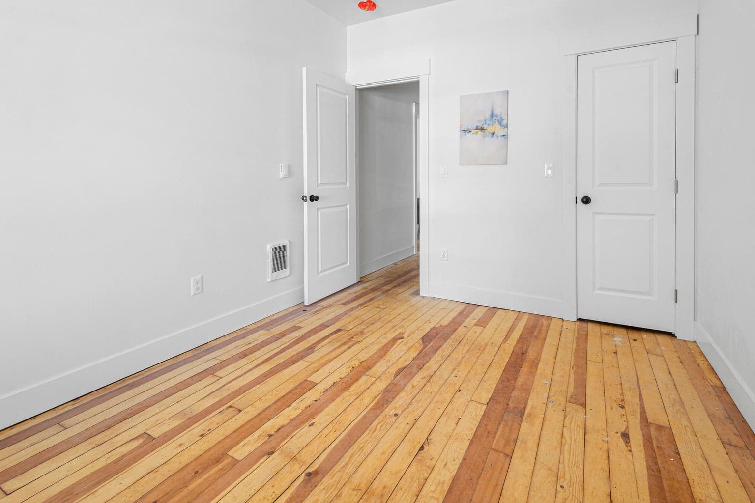 Photo of 805 NW Georgia Avenue 21 of 39