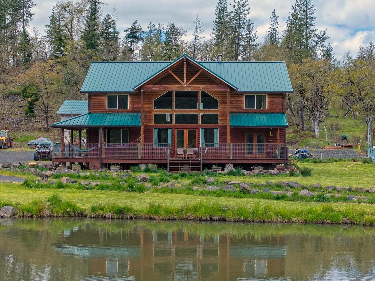 Photo of 9500 Butte Falls 3 of 61