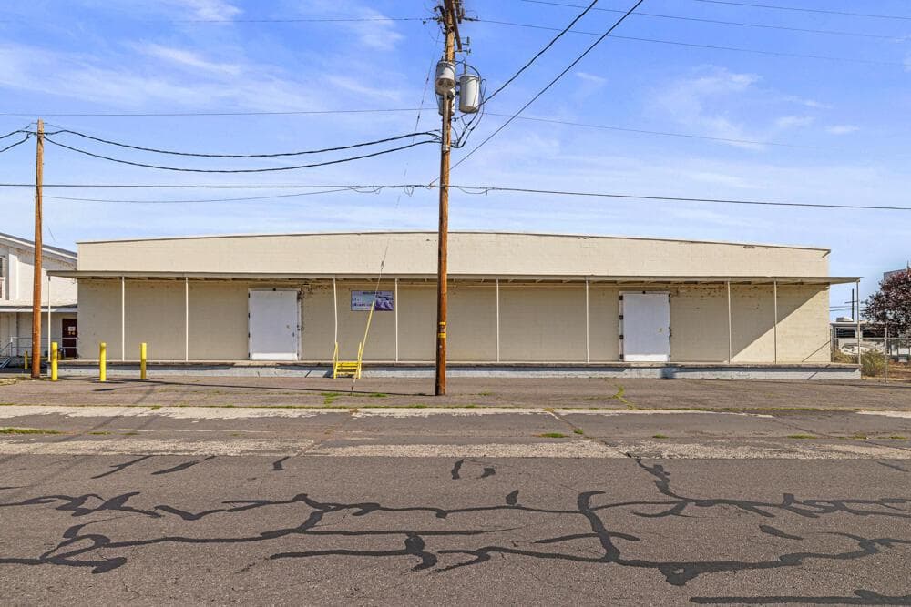 Photo of 615 Spring 1 of 1