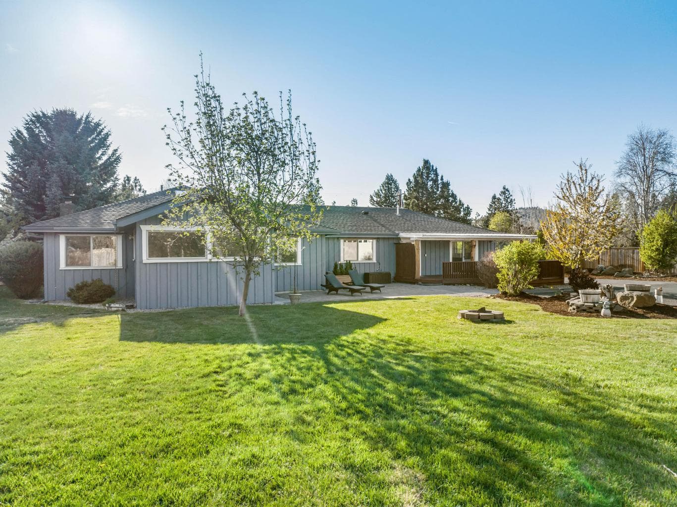 Photo of 61930 Pettigrew 2 of 49