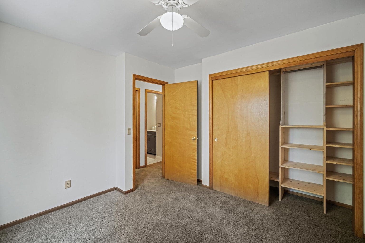 3rd bedroom with closet built ins