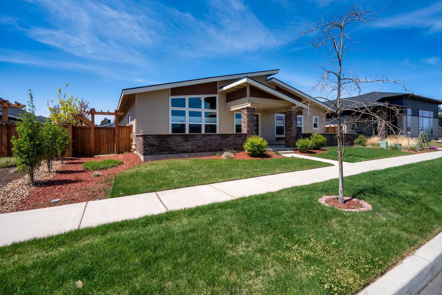 Photo of 715 13th 2 of 76