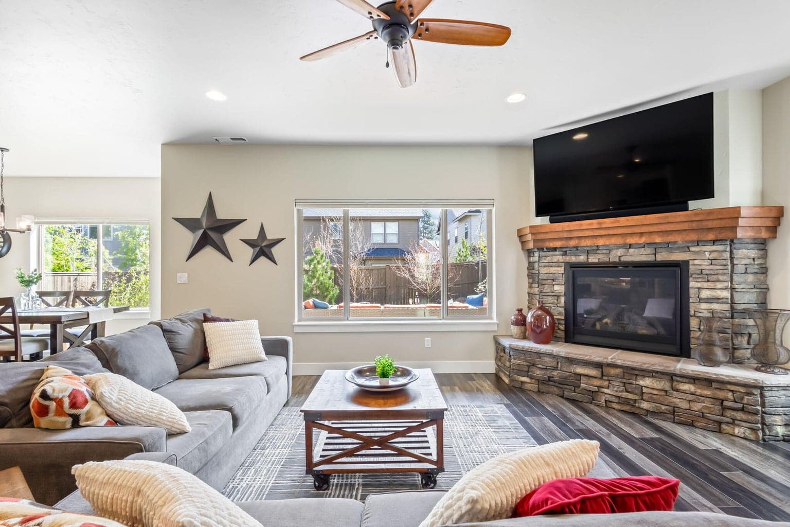 Photo of 63322 NW Thoroughbred Place 7 of 45