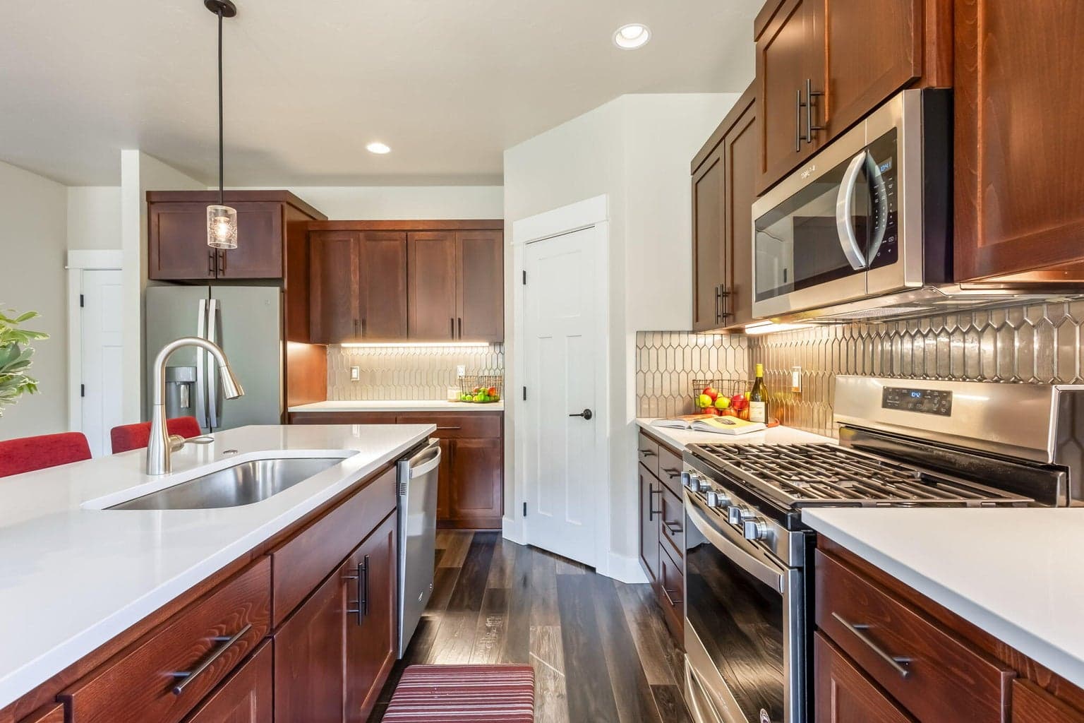 Photo of 63322 NW Thoroughbred Place 13 of 45