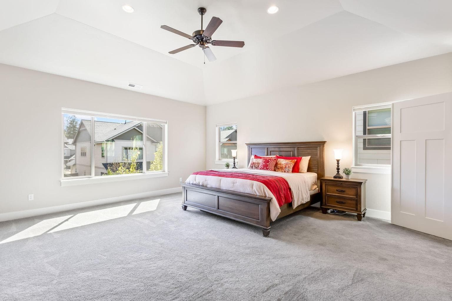 Photo of 63322 NW Thoroughbred Place 20 of 45