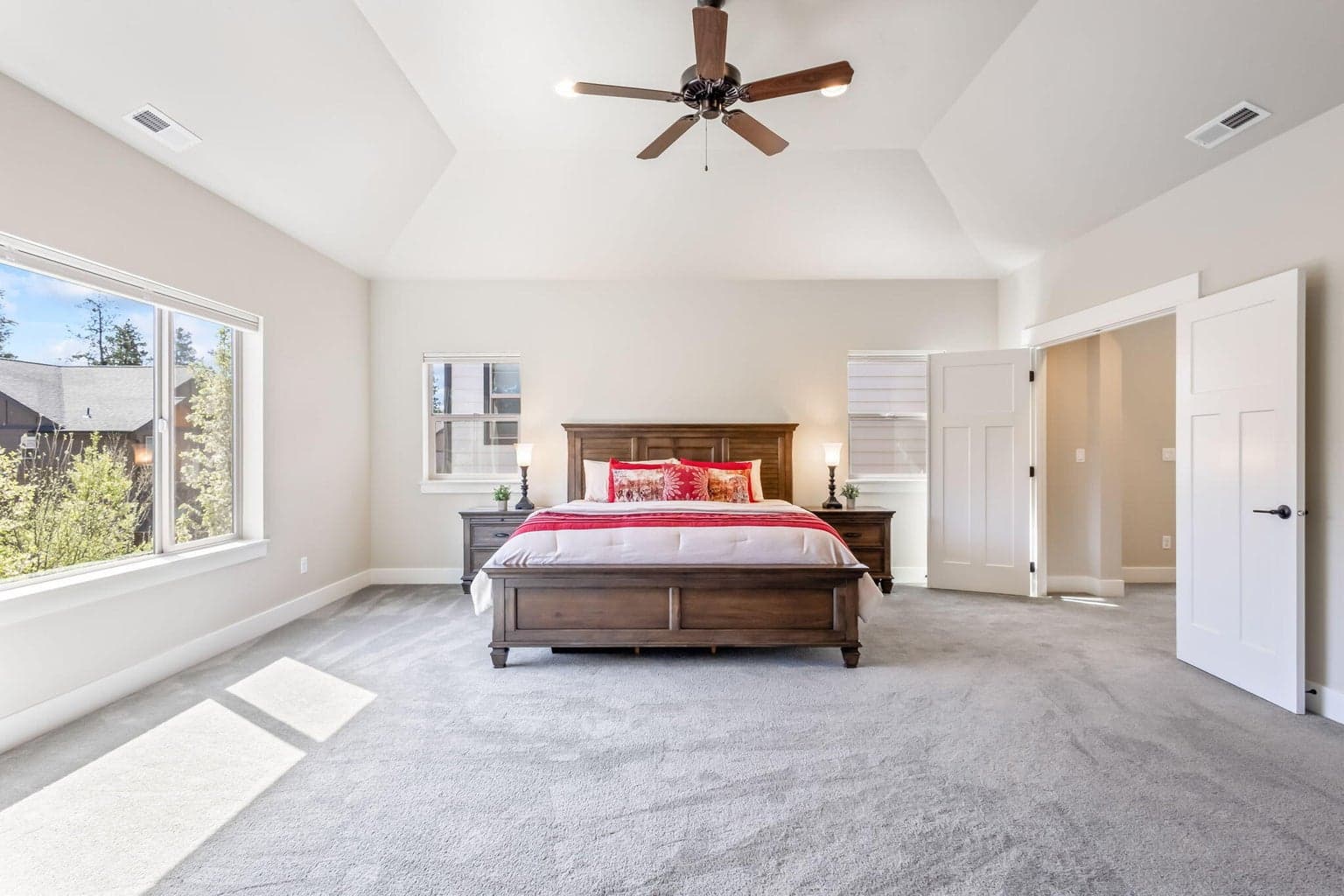 Photo of 63322 NW Thoroughbred Place 21 of 45