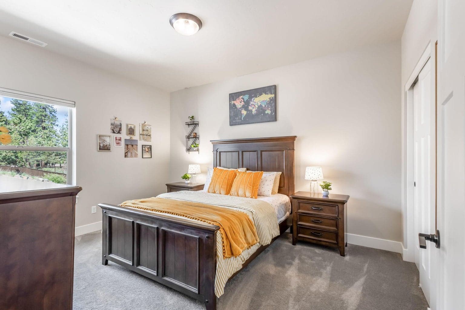 Photo of 63322 NW Thoroughbred Place 32 of 45