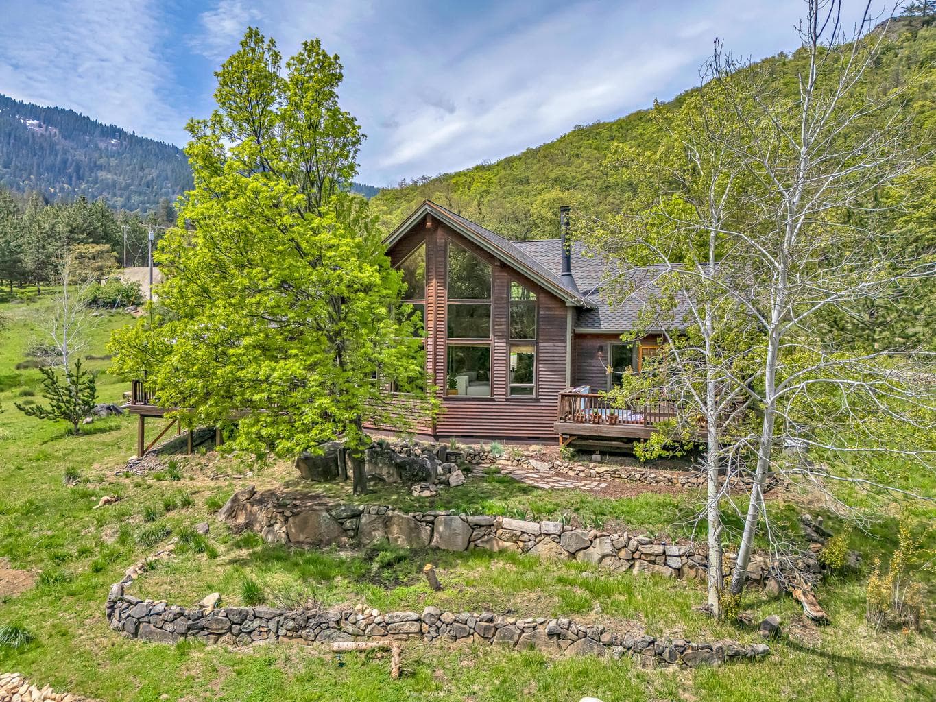 Photo of 545 Conifer 3 of 46
