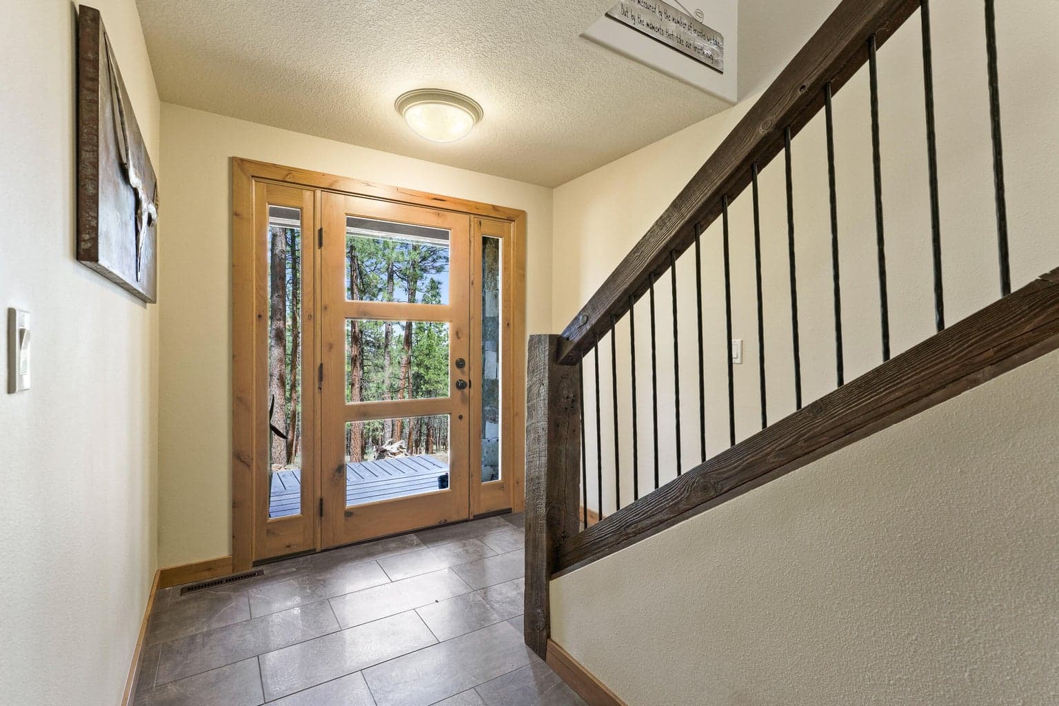 Entryway (main level)