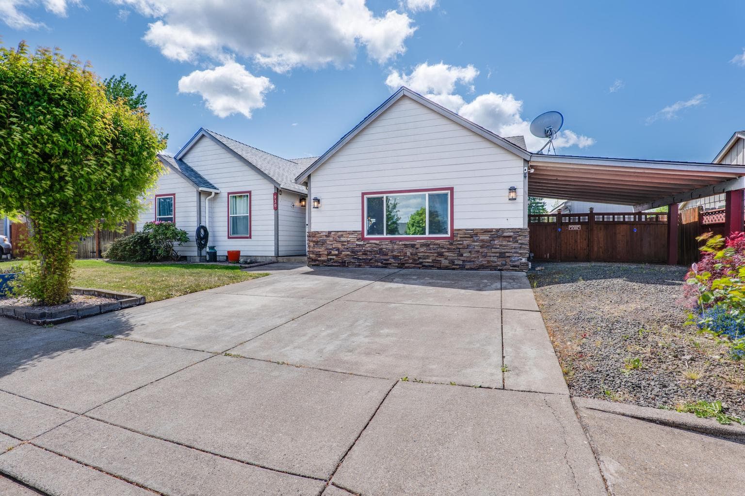 930 Hammer, Harrisburg, 97446