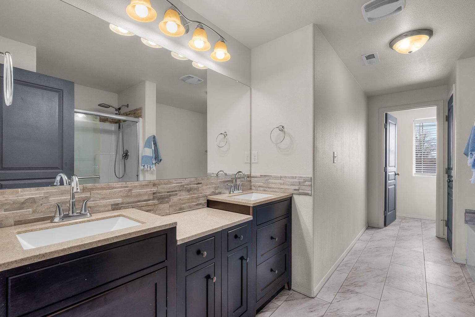 Dual Primary bath sinks