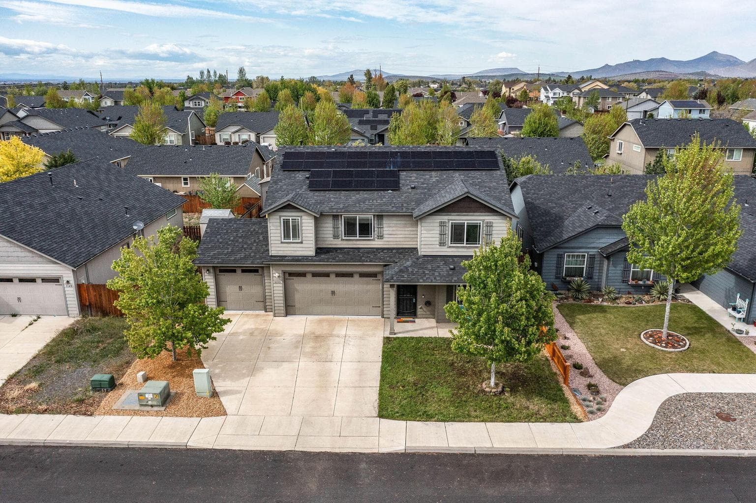 Photo of 3133 Evergreen 2 of 47