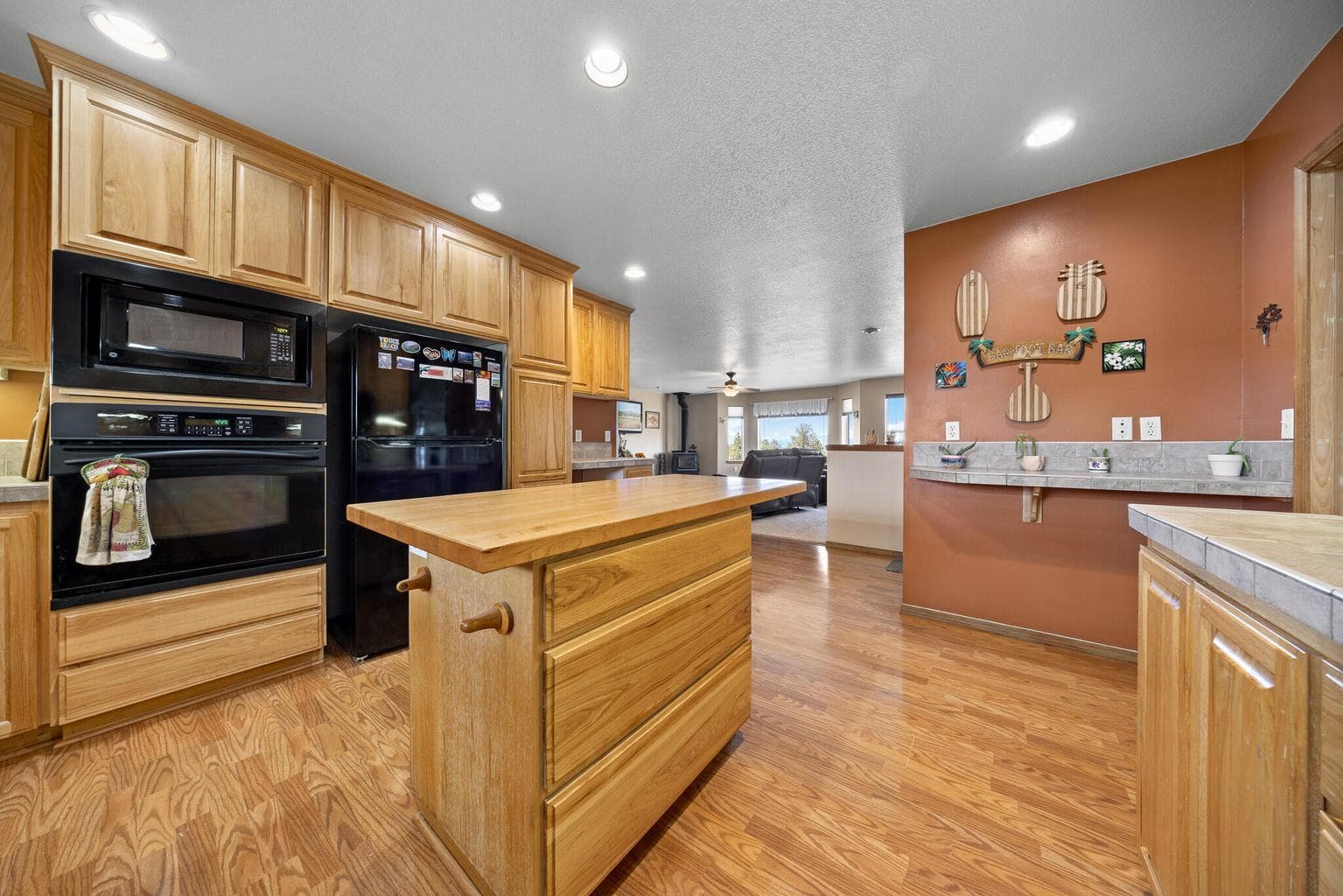 Photo of 5185 SE Iowa Avenue 19 of 37