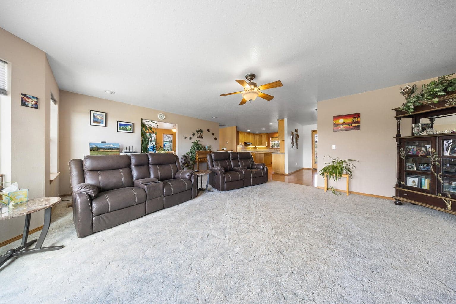 Photo of 5185 SE Iowa Avenue 14 of 37
