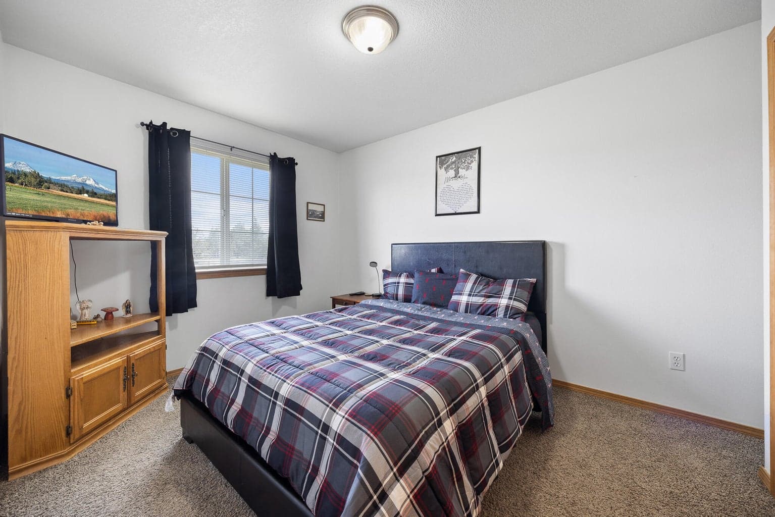 Photo of 5185 SE Iowa Avenue 26 of 37