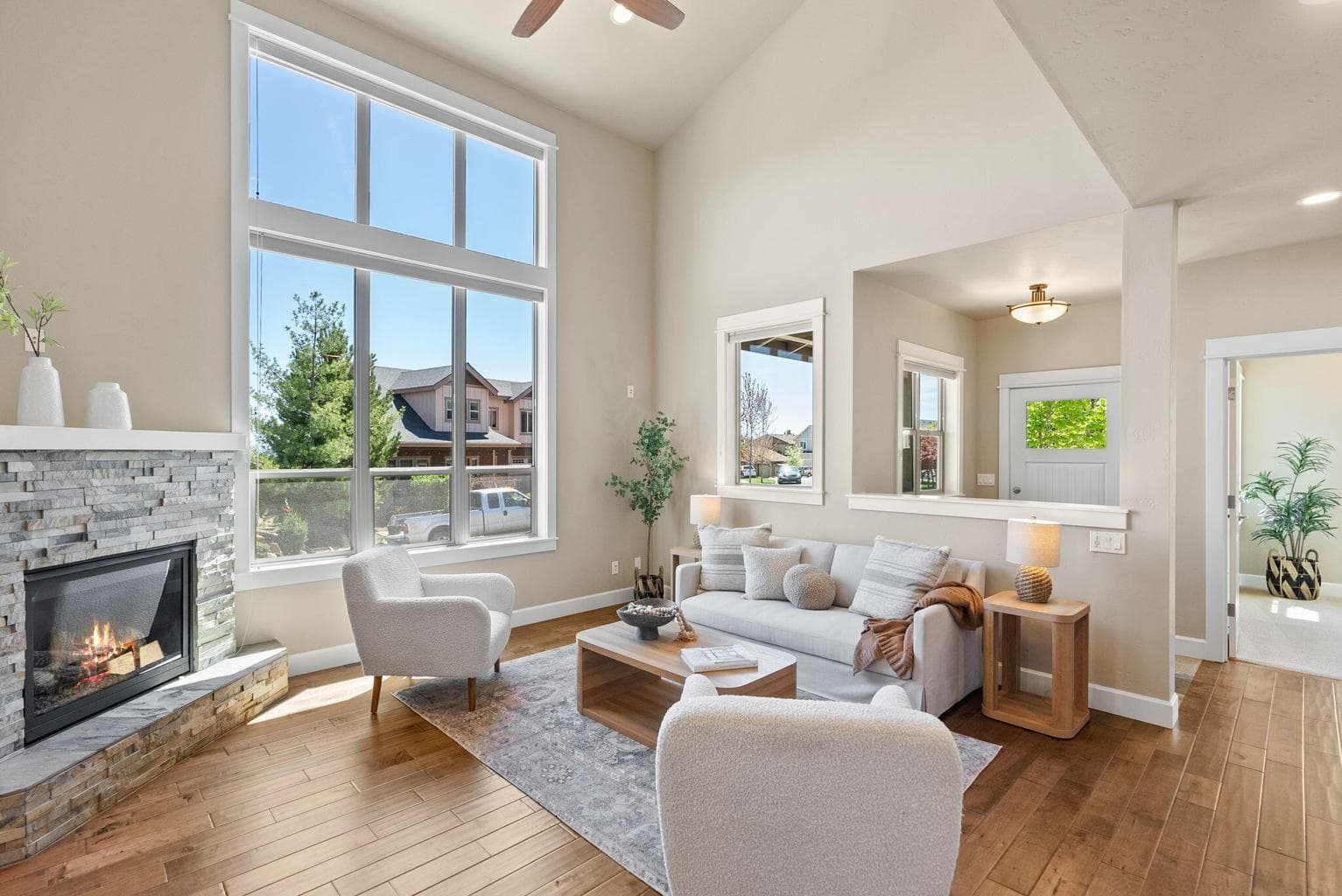 Photo of 626 Compass 5 of 50