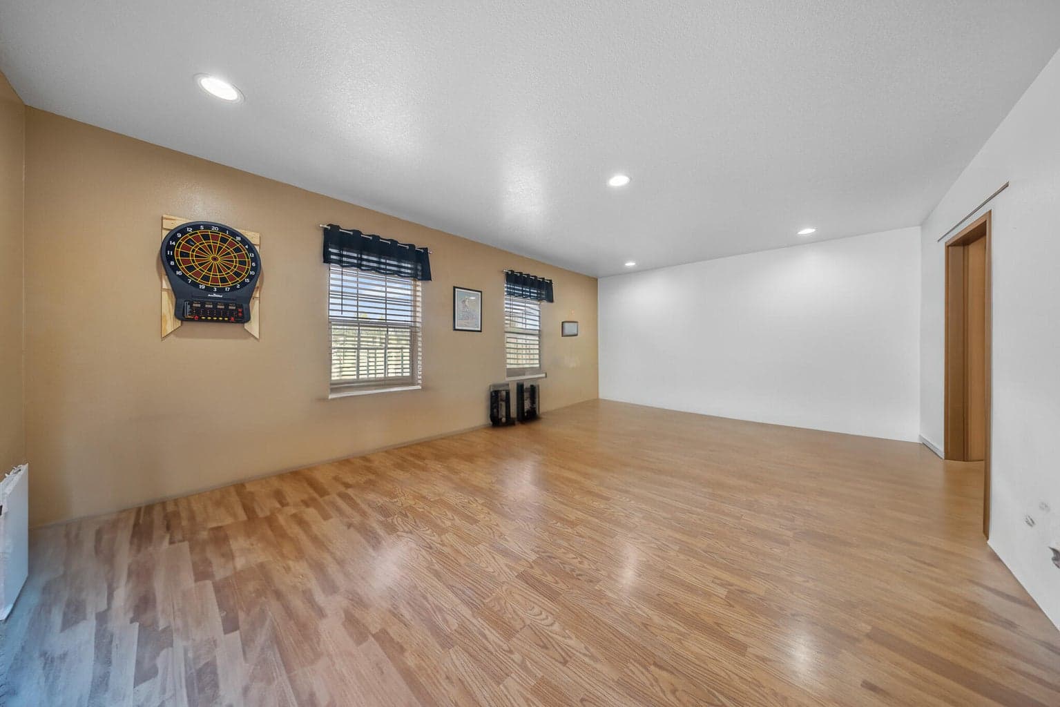 Photo of 5185 SE Iowa Avenue 30 of 37