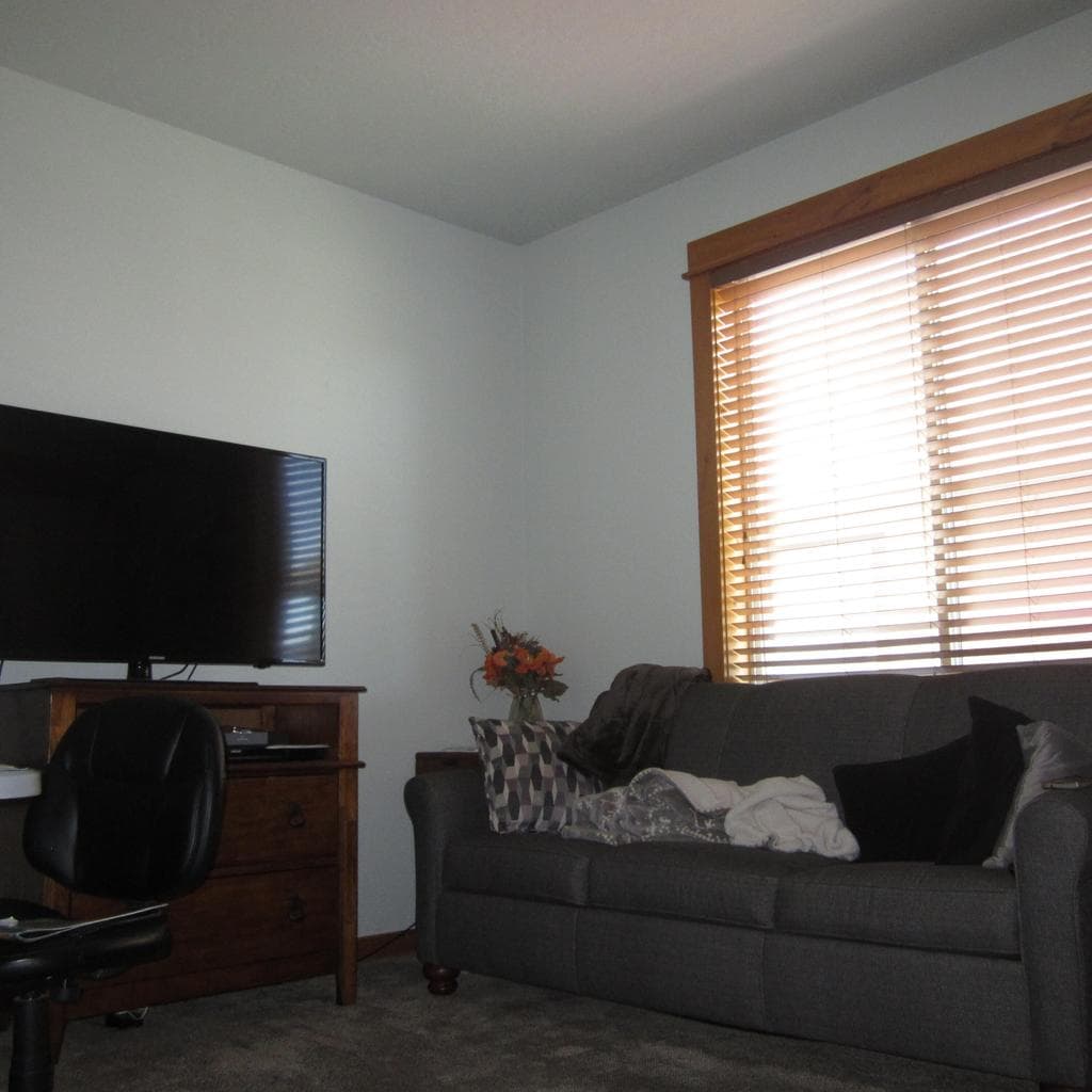 Photo of 2369 NW Hazelwood Avenue 11 of 13
