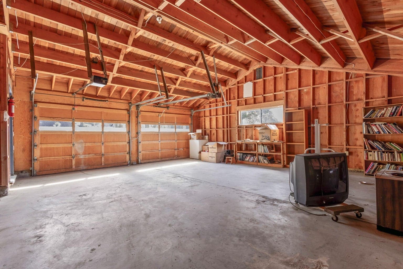 Photo of 915 NE Wyoming Drive 49 of 50