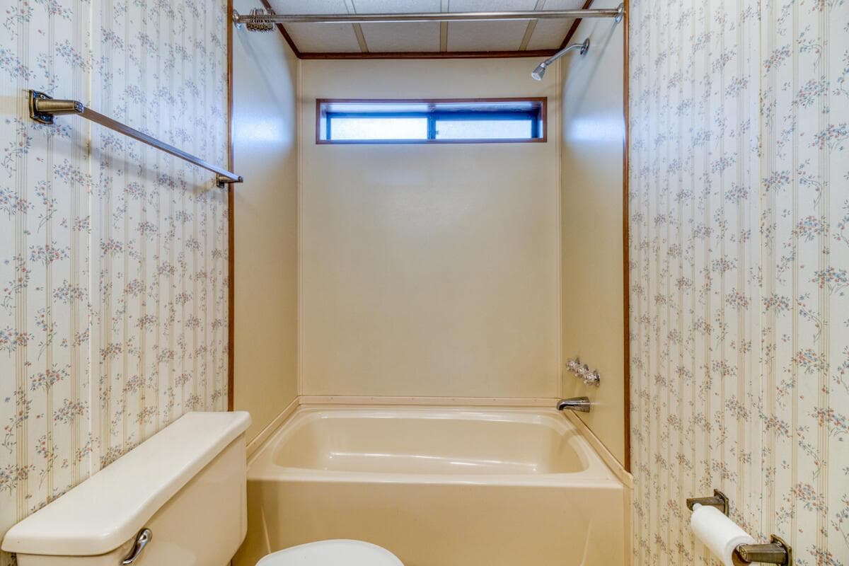 Hallway bath