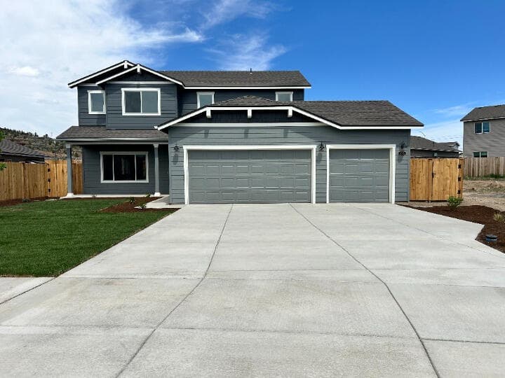 Photo of 1095 Walnut 1 of 46