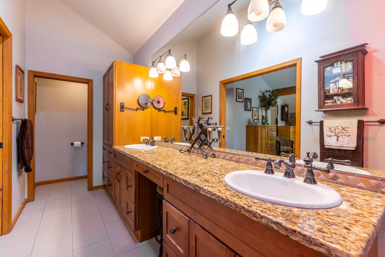 Photo of 16390 Skyliners Road 18 of 40