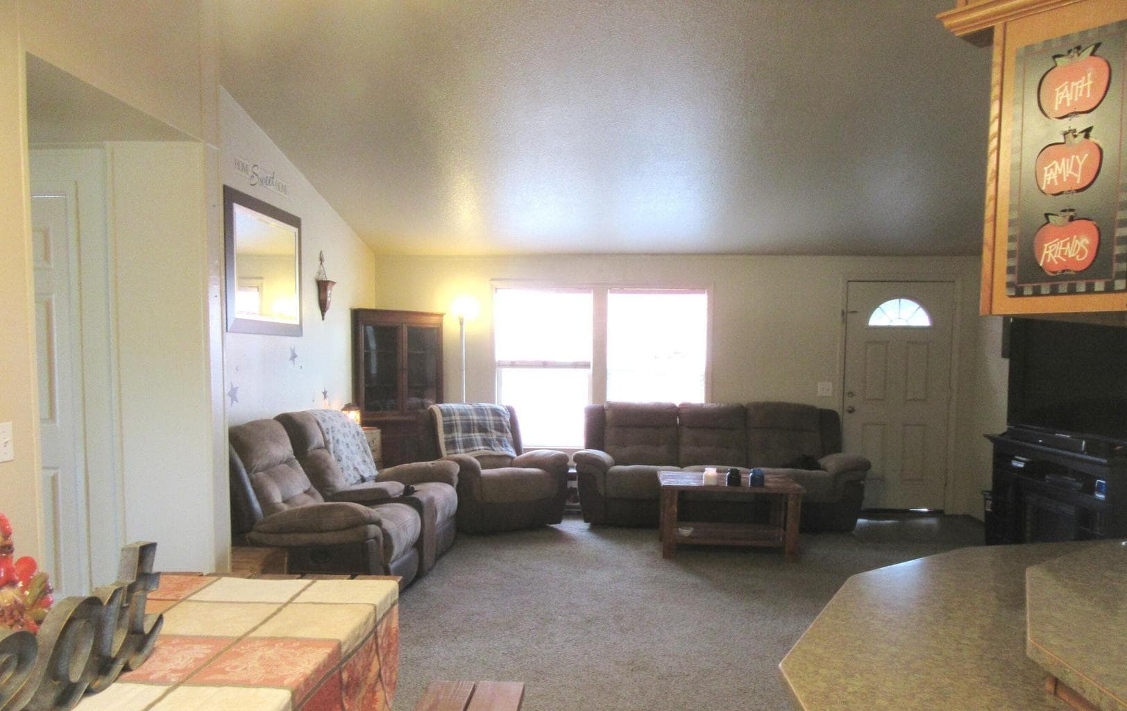 Photo of 102 Pine 3 of 24