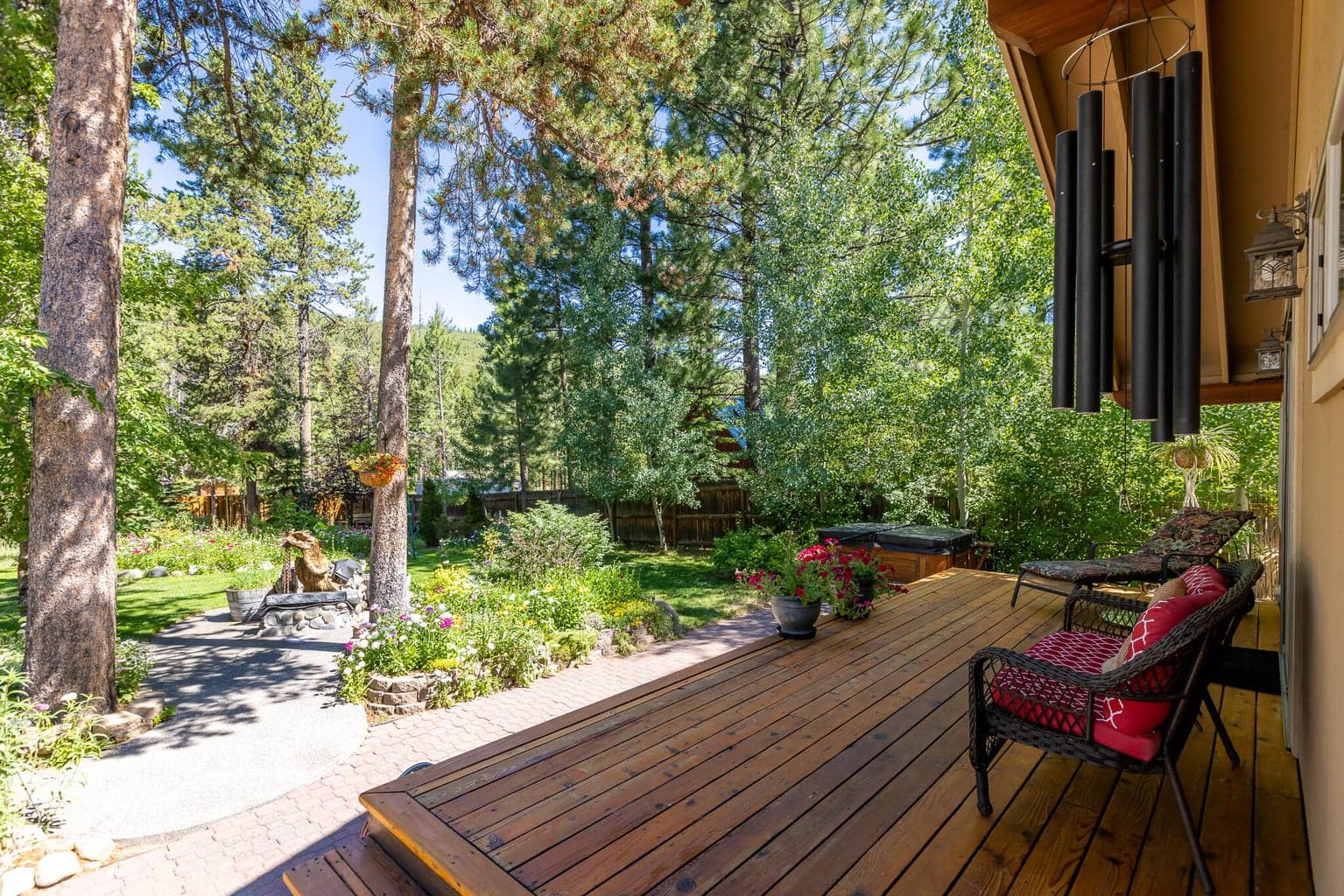 Photo of 16390 Skyliners Road 32 of 40