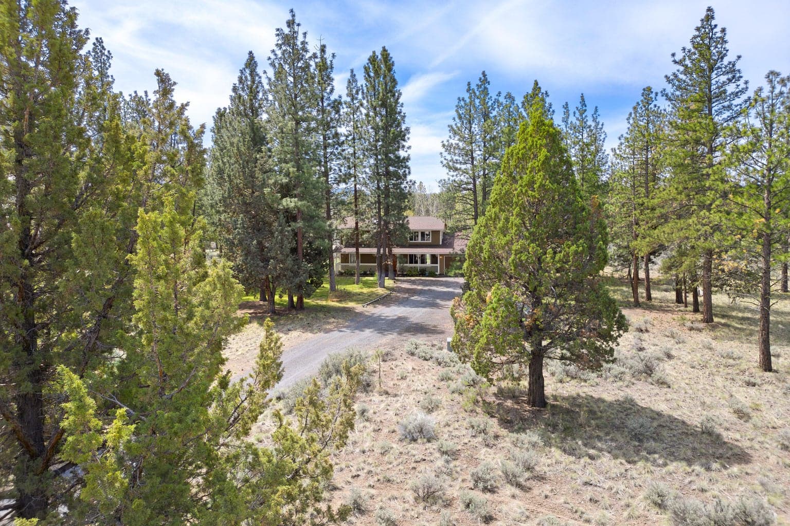 Photo of 22181 Calgary Drive 30 of 40